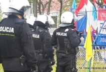 PL: Pogoń Leżajsk - Unia Nowa Sarzyna. 2017-04-30